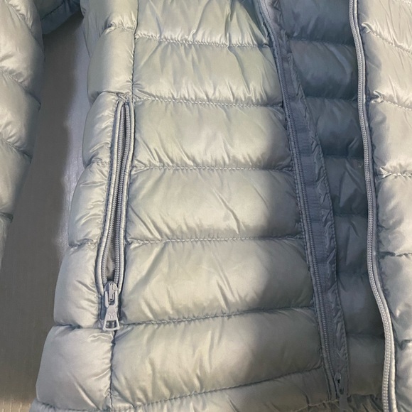 TNA Super Light Packable Jacket - Picture 5 of 8